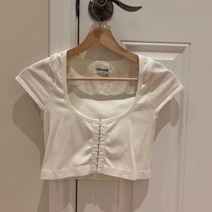 Garage white seamless cropped tee